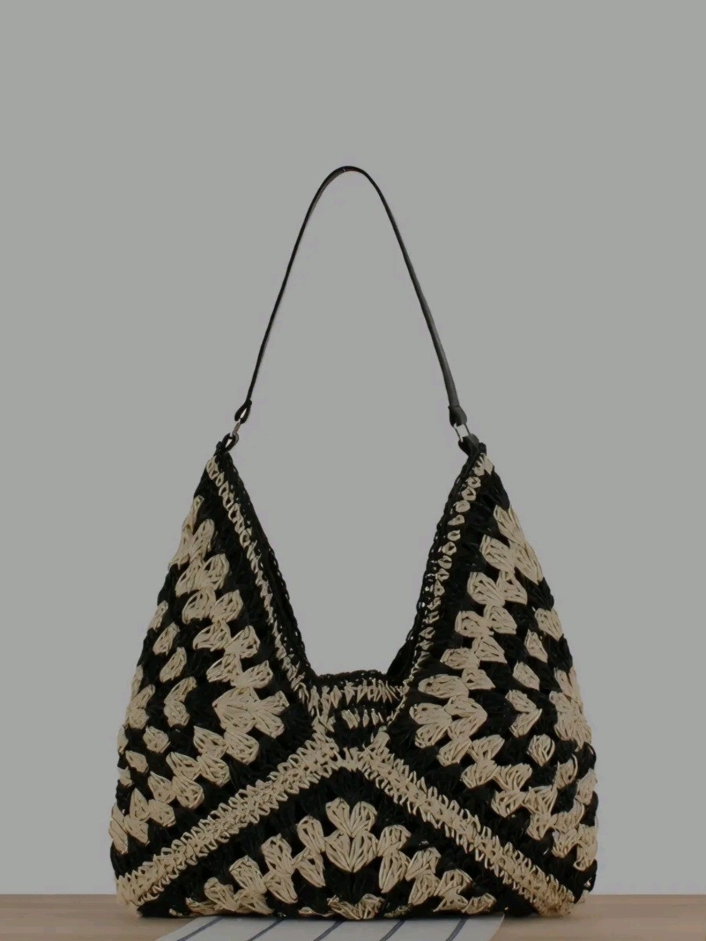 Black & Cream Commense Vintage Look Crochet Macrame Shoulder Bag